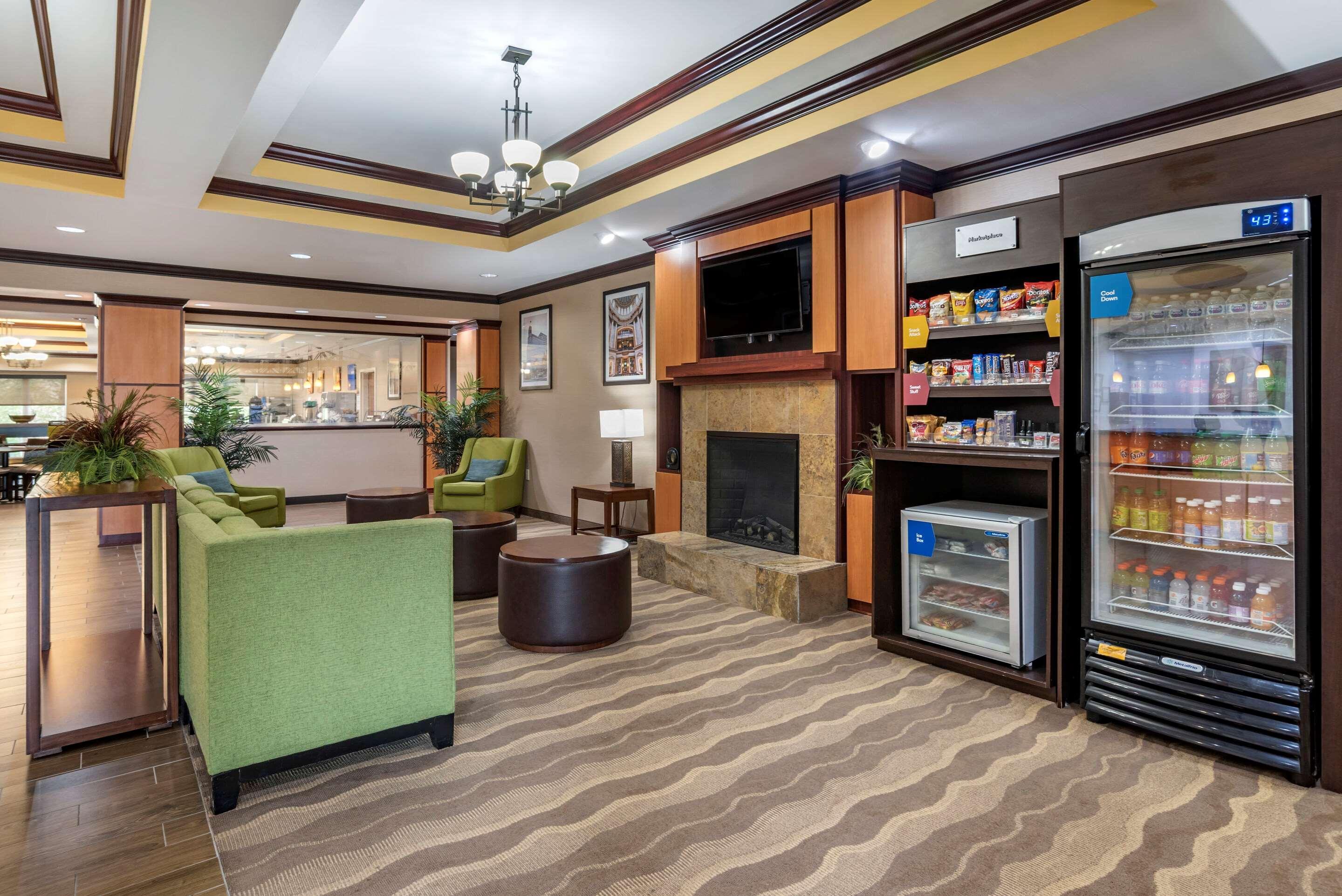 Comfort Suites Vicksburg Exterior photo