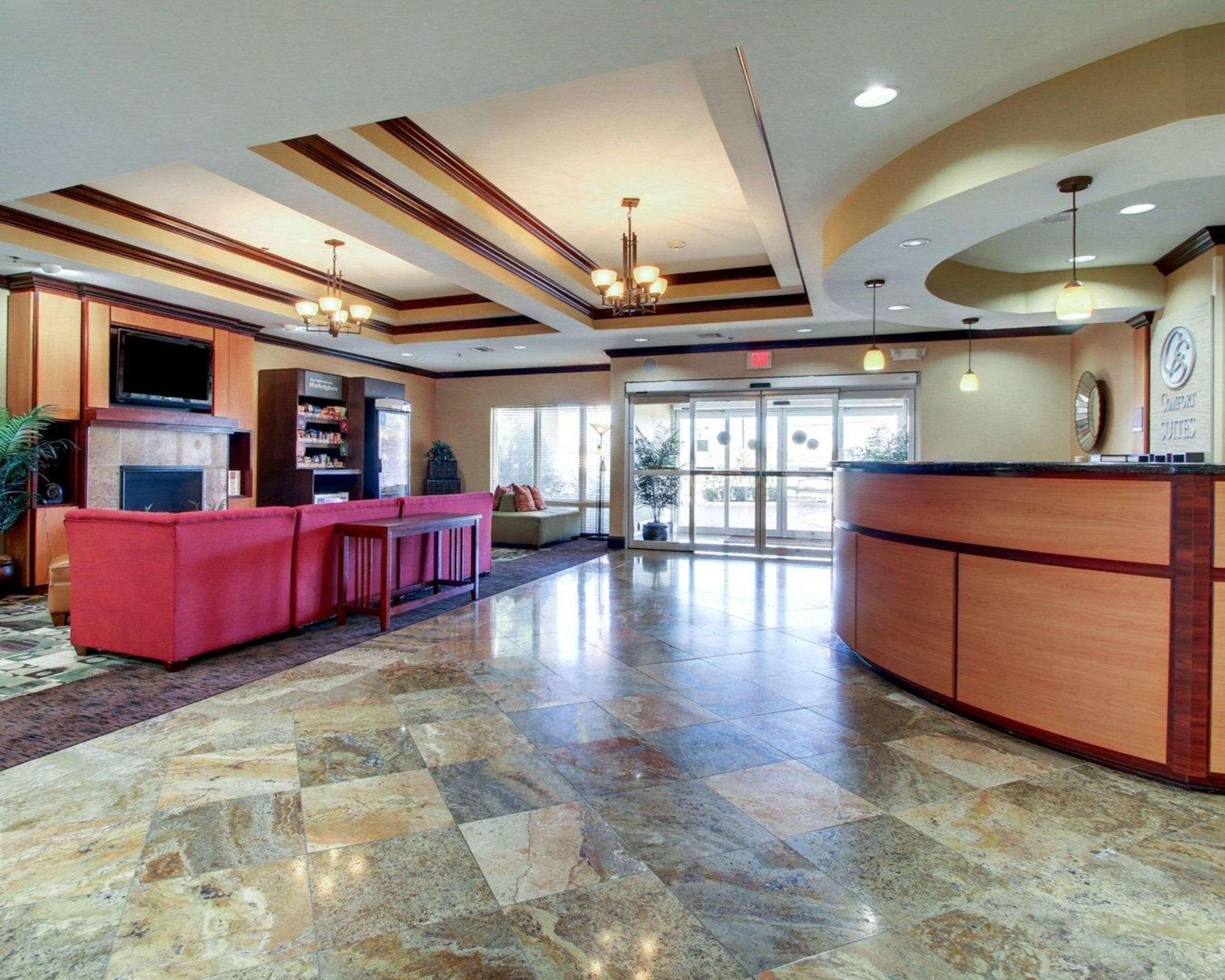 Comfort Suites Vicksburg Exterior photo