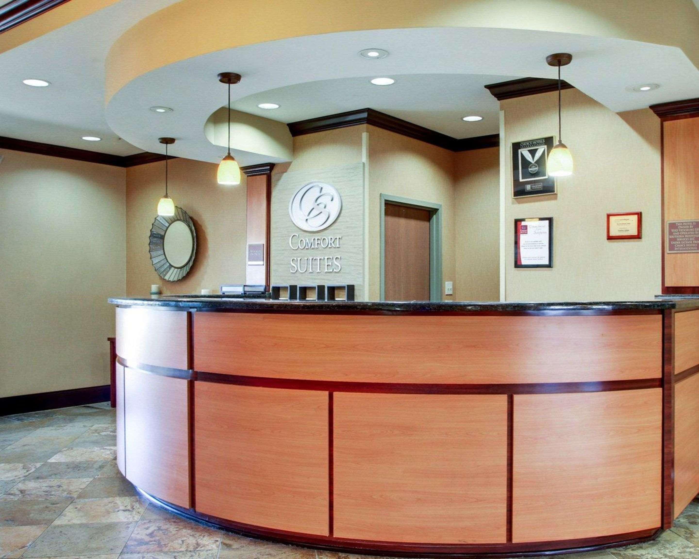 Comfort Suites Vicksburg Exterior photo